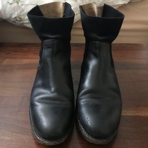 Frye Jamie Chelsea Boots